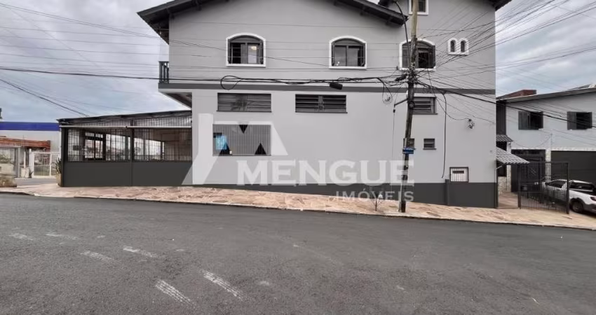 Casa com 3 quartos à venda na Rua Samaritana, 61, Jardim Itu Sabará, Porto Alegre