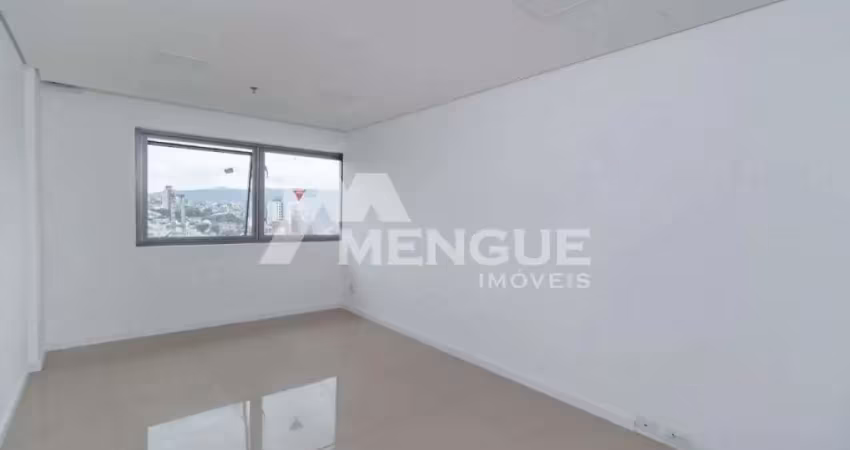 Sala comercial com 1 sala à venda na Avenida Assis Brasil, 4550, São Sebastião, Porto Alegre