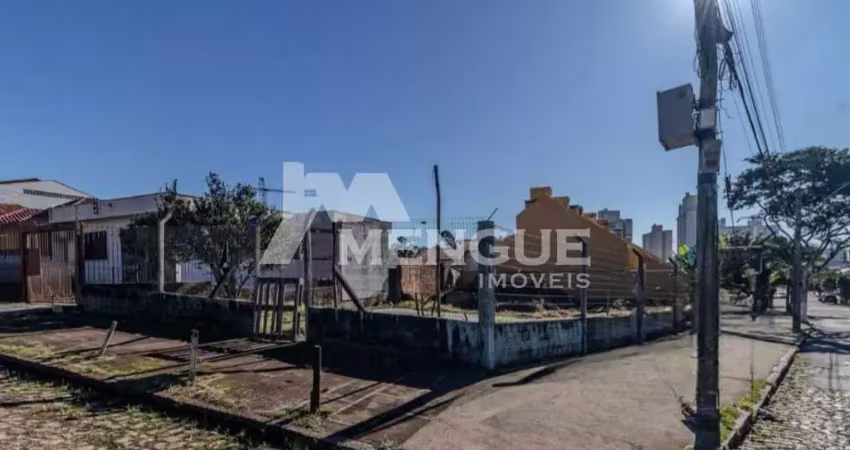 Terreno à venda na Rua Coronel João Pacheco de Freitas, 620, Jardim Itu Sabará, Porto Alegre