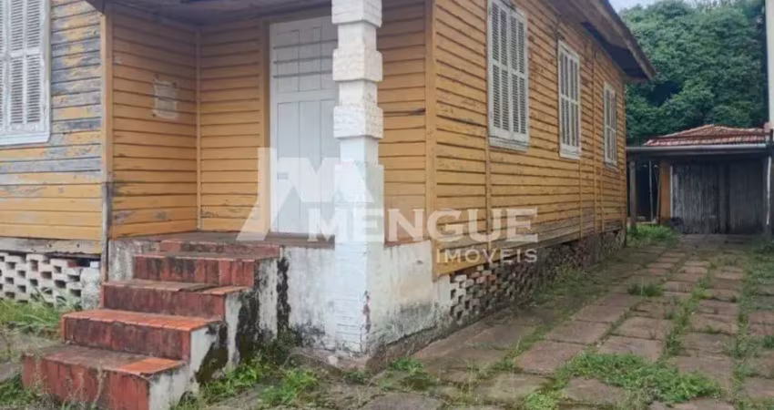 Terreno à venda na Rua João de Magalhães, 174, Passo da Areia, Porto Alegre