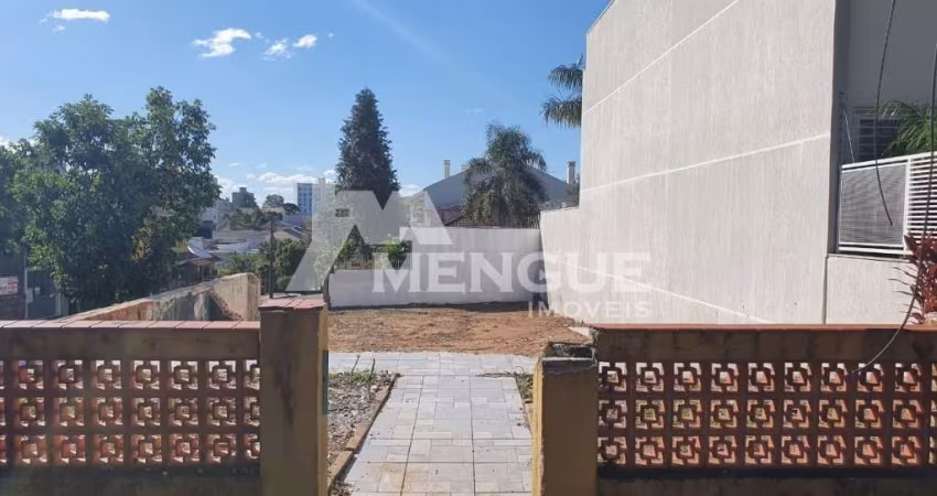 Terreno em condomínio fechado à venda na Praça Padre Mário Tarani, 6, Vila Ipiranga, Porto Alegre
