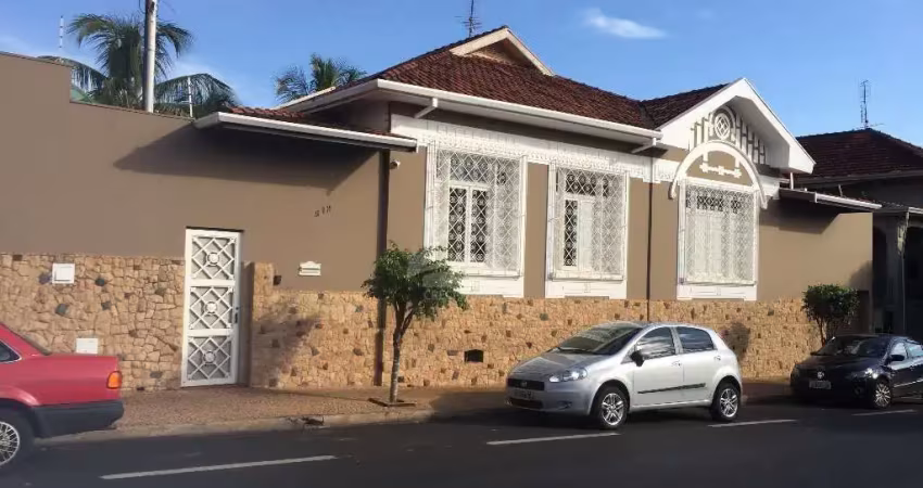Casa com 4 quartos à venda no Centro, Barretos 