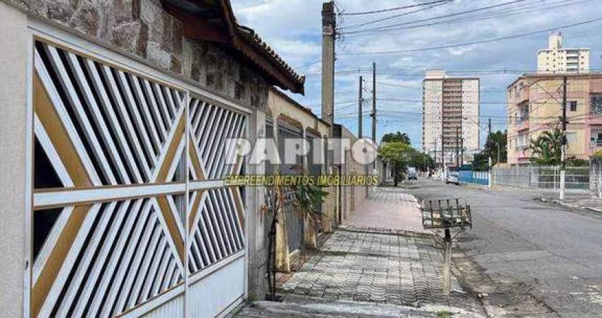 Casa com 3 dorms, Maracanã, Praia Grande - R$ 590 mil, Cod: 60012924