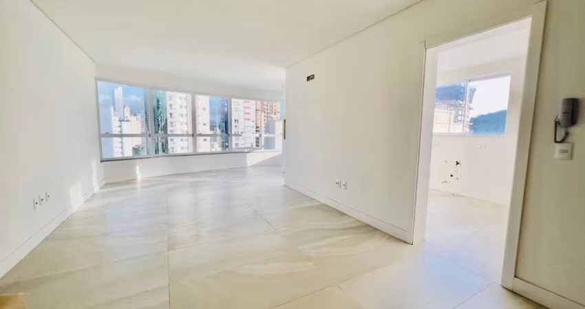 Apartamento Zona Central para Venda em Balneário Camboriú, CENTRO, 3 dormitórios, 3 suítes, 4 banheiros, 2 vagas