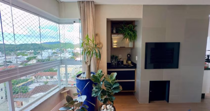 Apartamento Zona Central para Venda em Balneário Camboriú, CENTRO, 3 dormitórios, 1 suíte, 2 banheiros, 2 vagas