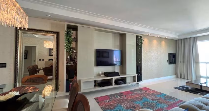 Apartamento Quadra Mar para Venda em Balneário Camboriú, CENTRO, 3 dormitórios, 3 suítes, 4 banheiros, 2 vagas