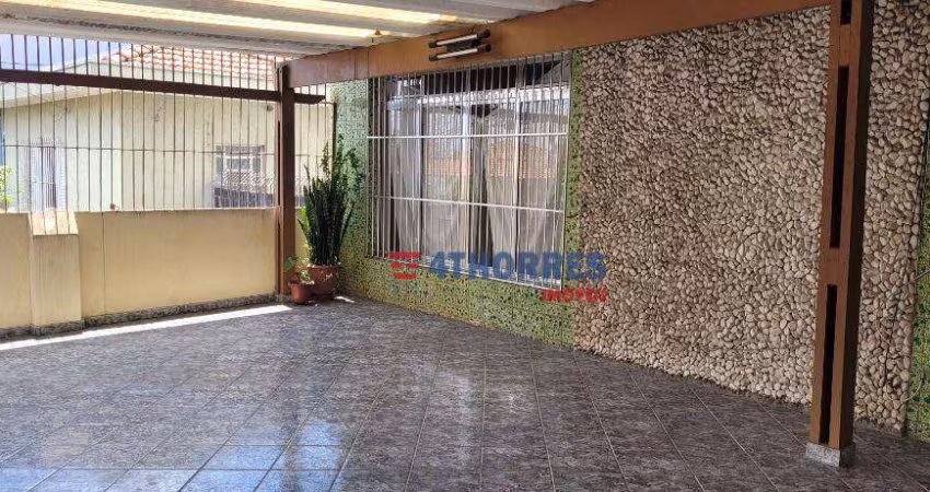Casa com 4 dormitórios para alugar, 350 m² por R$ 4.779,00/mês - Vila Sônia - São Paulo/SP