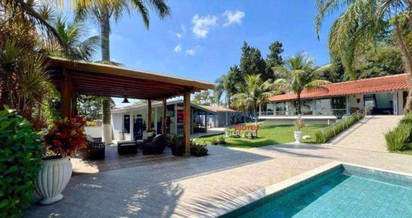 Casa com 6 dormitórios à venda, 619 m² por R$ 2.800.000,00 - Chácara das Paineiras - Carapicuíba/SP