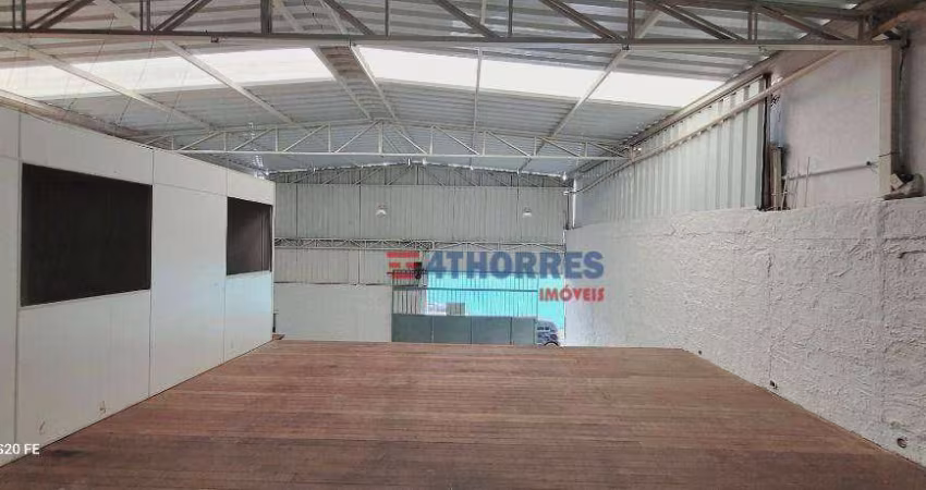 Galpão para alugar, 220 m² por R$ 5.167,00/mês - Jardim Peri Peri - São Paulo/SP
