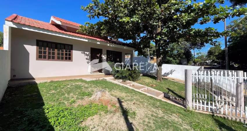 Casa com excelente sobra de terreno à venda, COOPAGRO, TOLEDO - PR