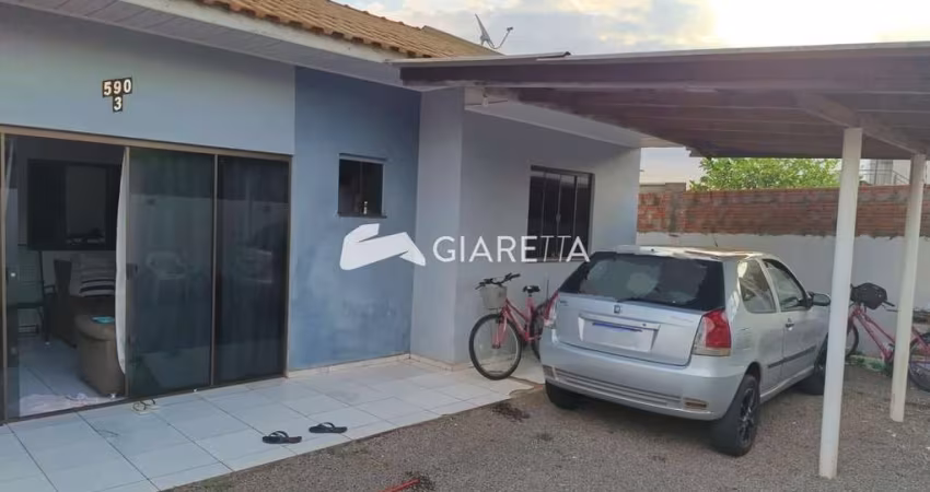 Casa com ótima localização à venda no JARDIM PANORAMA, TOLEDO - PR