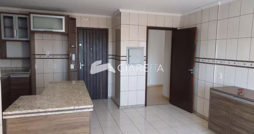 Apartamento amplo à venda em excelente localização, CENTRO, TOLEDO - PR