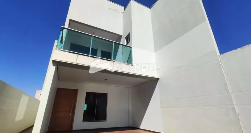 Sobrado amplo disponível para venda no jardim concórdia, toledo - pr