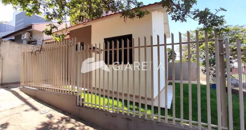 Casa com excelente localização para locação, vila industrial, toledo - pr
