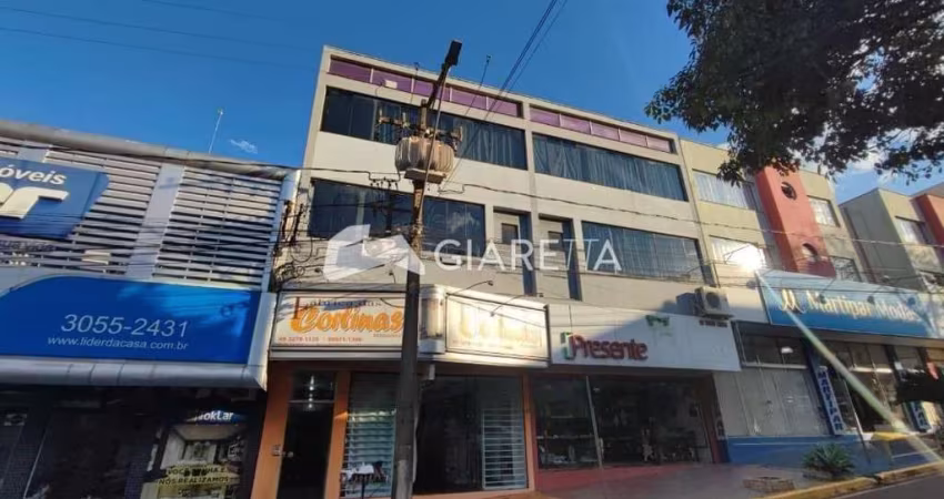 Apartamento disponível para locação em excelente localização, CENTRO, TOLEDO-PR