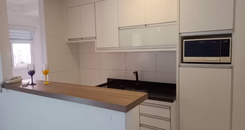Apartamento 2 dormitórios com planejados