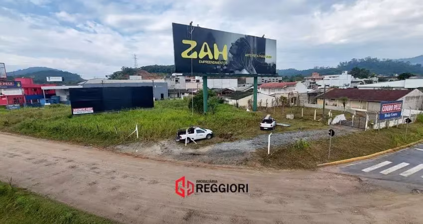 TERRENO PRÓXIMO A ENTRADA DE BALNEÁRIO