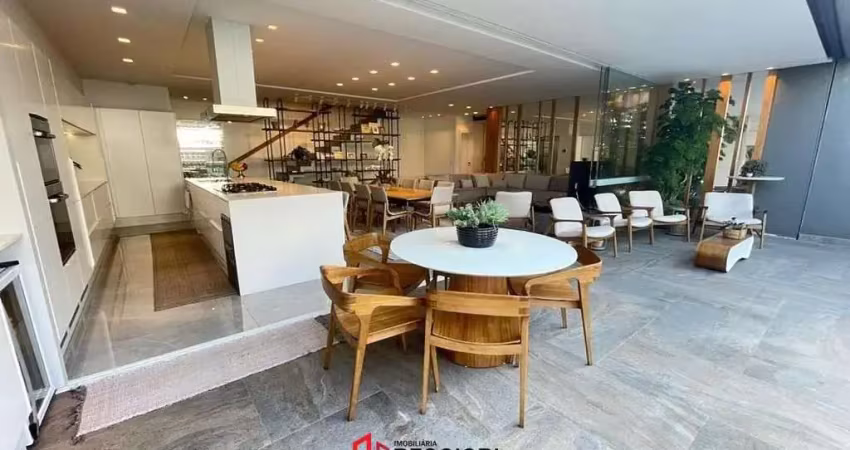 Casa com 3 quartos à venda no Centro, Balneário Camboriú 