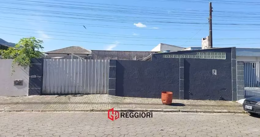 Terreno à venda no Monte Alegre, Camboriú 
