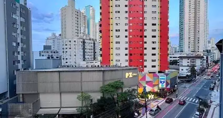 Apartamento com 3 quartos para alugar no Centro, Balneário Camboriú 