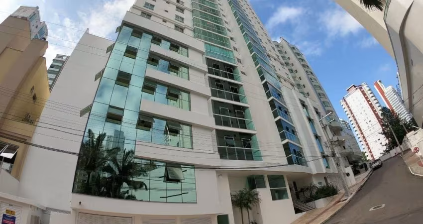 AP COM 4 SUITES 2 VAGAS EM PIONEIROS BC