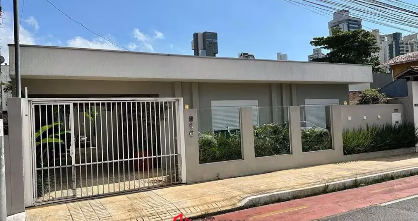 Casa com 4 quartos à venda no Centro, Balneário Camboriú 