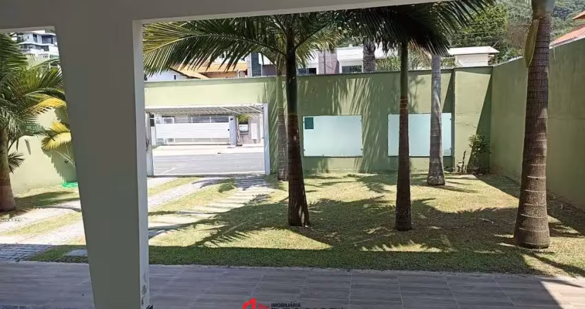 Casa com 3 quartos à venda no Centro, Balneário Camboriú 