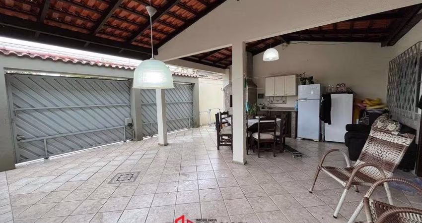 SOBRADO 5 QUARTOS CHURRASQ 3 VAGAS BAL CAMBORIÚ