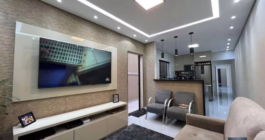 Casa Térrea de 180,07m² Área Construída, 02 Vagas, Suíte, área Gourmet, Planejados no Bairro Alves Dias - São Bernardo do Campo