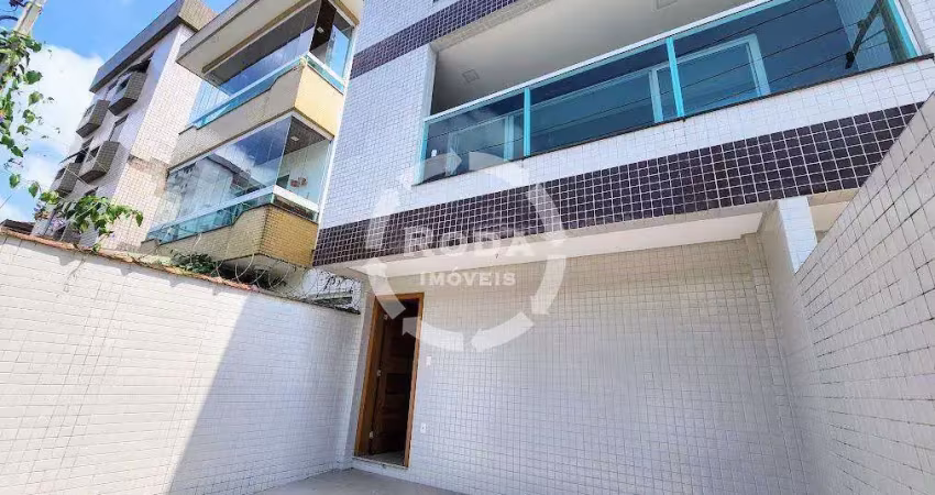 Casa Duplex - Sobreposta Alta para Venda no bairro Campo Grande, localizado na cidade de Santos / SP.