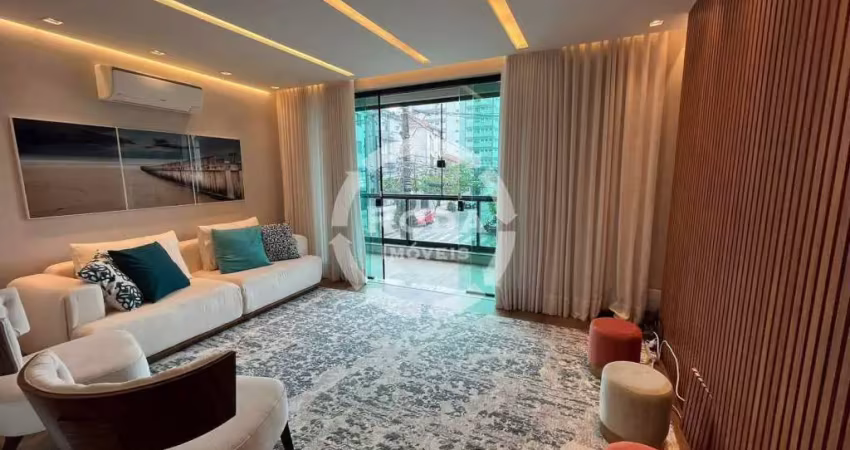 Casa com 3 quartos à venda na Rua Dom João VI, --, Vila Belmiro, Santos