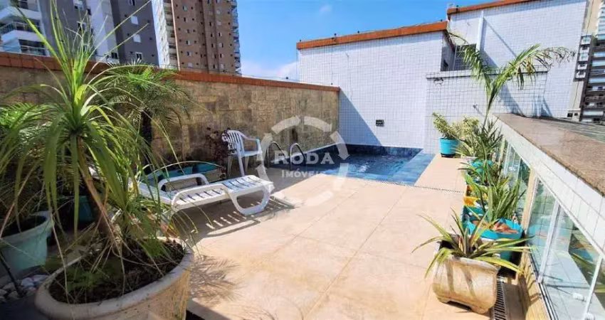 Cobertura Duplex com piscina, 3 Quartos, 4 banheiros e 2 vagas de garagem paralelas demarcadas