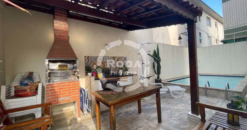 Casa tipo sobreposta baixa a venda em santos, localizada no bairro do embaré.