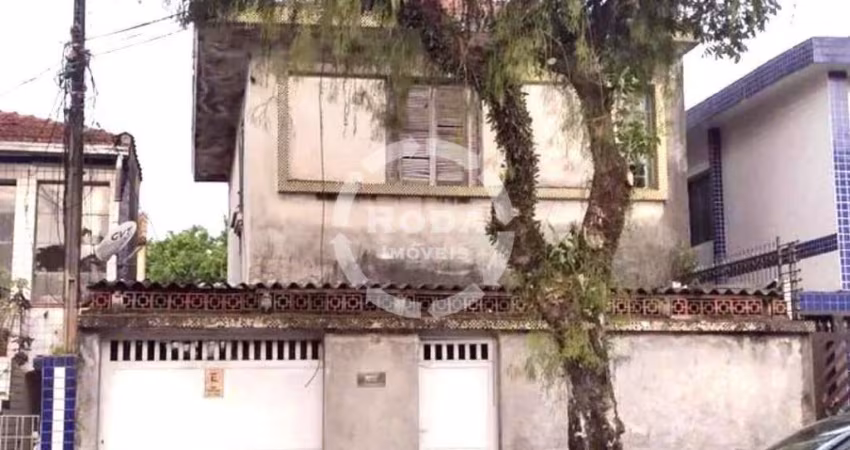 Sobrado para reforma no Macuco em Santos