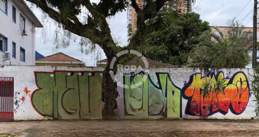 Terreno a venda em Santos de 667 m²