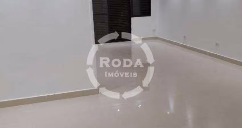 Apartamento a venda de 3 dormitórios com 2 suítes e 2 vagas demarcadas no Gonzaga - Santos/SP