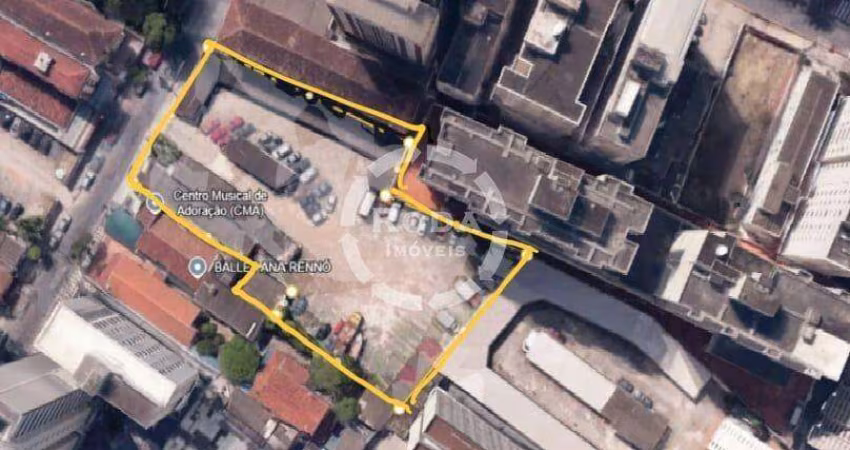 Maravilhoso Terreno à Venda no Centro de São Vicente de 3.105m² de área a 2 quadras da Praia do Gonzaguinha