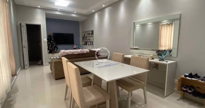 Apartamento de 3 dormitórios todo reformado à venda no Gonzaga