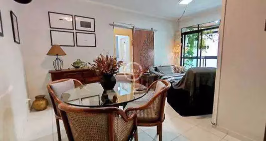 Apartamento 2 Dorms, 1 Suíte + Dep. Completa na Quadra da Praia da Alexandre Martins, Santos - Oportunidade Única!