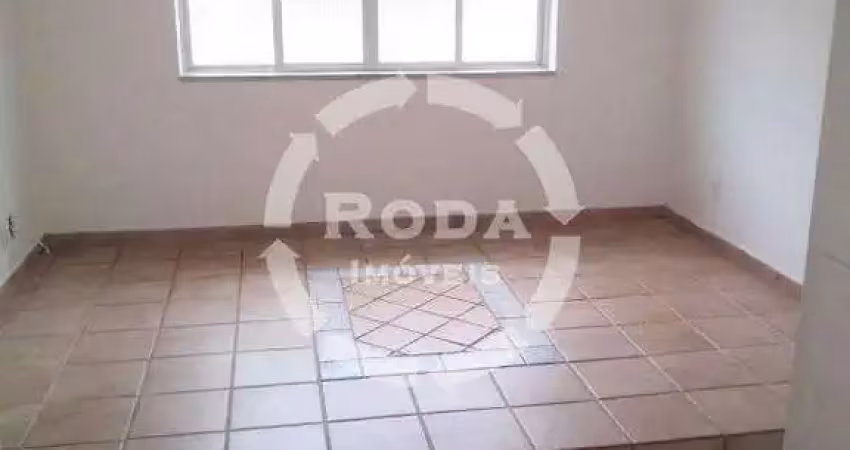 Imperdível no Gonzaga! Apartamento 2 Dorms, Cozinha Ampla e Garagem – Confira!