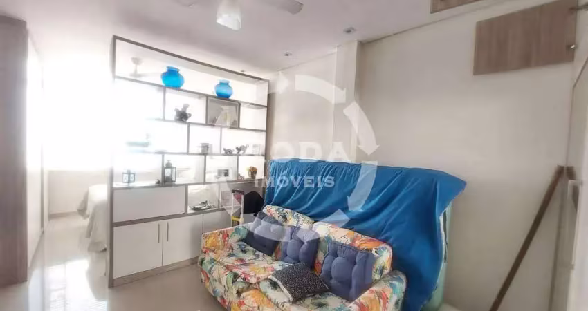 Sala living porteira fechada na quadra da praia no boqueirão – santos