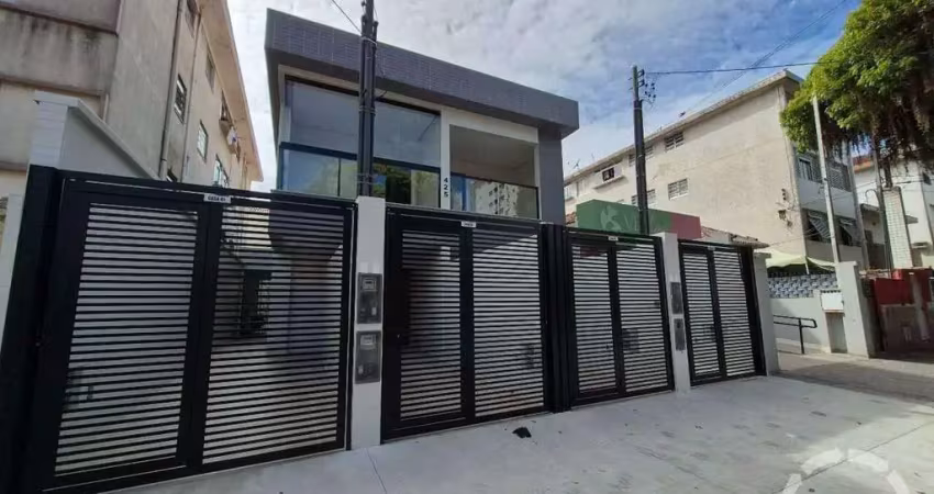 Casa sobreposta alta, 3 dormitórios, varanda, bairro embaré, santos (sp).