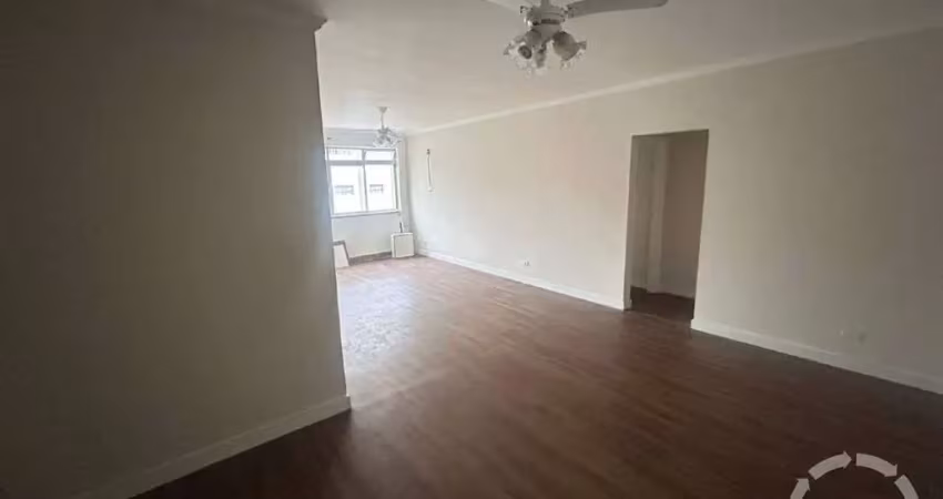 Apartamento à venda – 124m² – 2 dormitórios c/dependência completa – garagem demarcada – aparecida