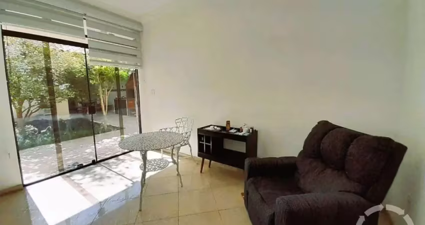 Sobrado para alugar na aparecida | 4 dormitórios, piscina, 3 vagas de garagem e próximo da praia!