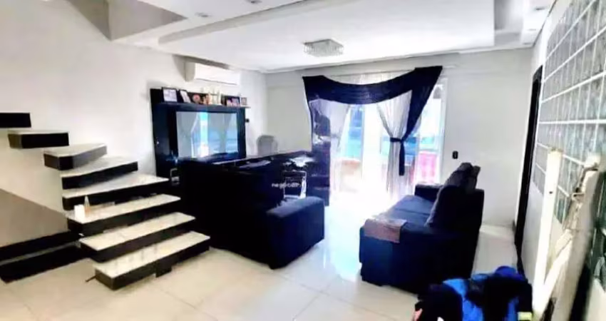 Casa com 5 quartos à venda na Rua Godofredo Fraga, --, Marapé, Santos