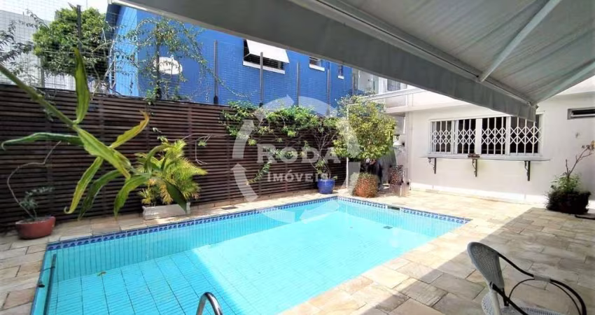Venda de sobrado com 5 dormitórios, 3 suítes, piscina, no Boqueirão- Santos SP