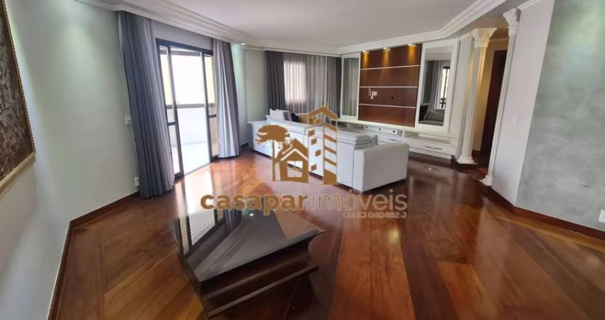Apartamento à Venda Semi Mobiliado com 230m², 4 Quartos e Estudo Permuta