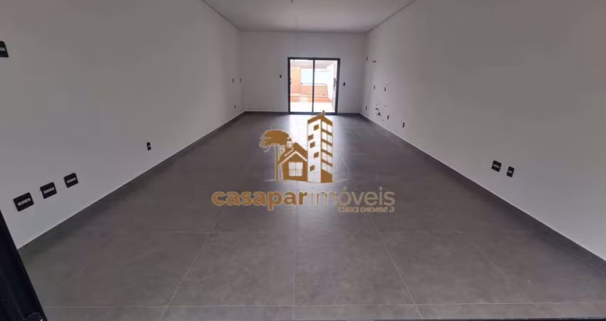 Sobrado com 236m² e Nunca Habitado, 3 Suítes no Osvaldo Cruz
