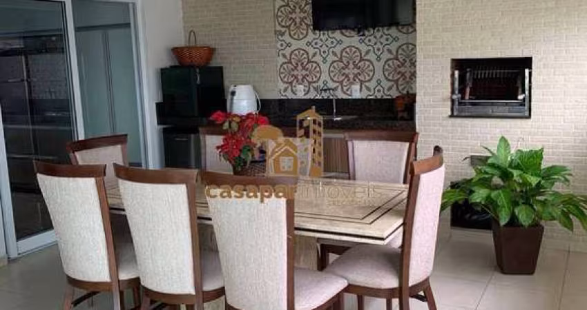 Apartamento à Venda com 243m² no Santo Antônio, 3 Suítes e 4 Vagas