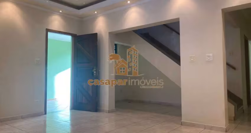 Sobrado à venda com 310m², 3 suítes e edicula com 7 vagas em santo andré